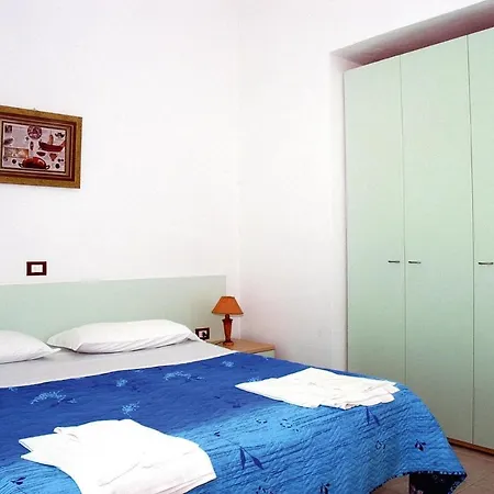 Апартаменты Long Beach Village,